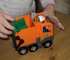 2012-07-20 - Duplo Garbage Truck