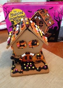 2014-10-11 - Haunted Gingerbread house