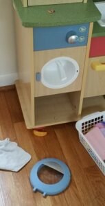 2016-04-23 - Broken Toy Kitchen